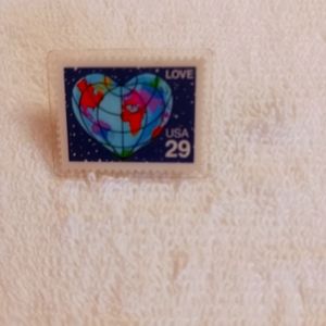 A Roberts souvenir pin